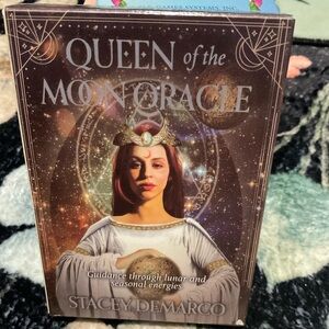 Queen of the Moon Oracle Deck